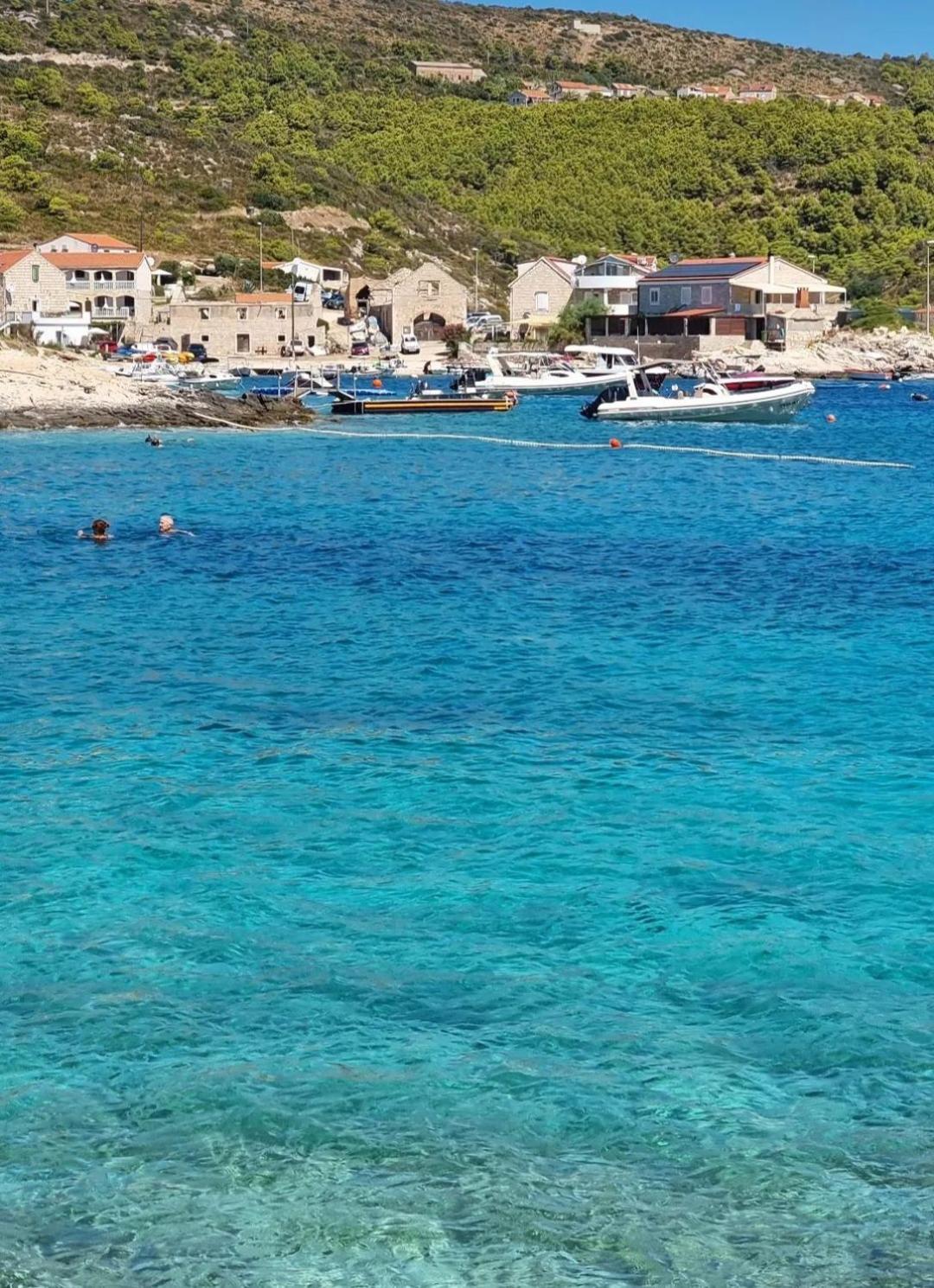 Apartment Karuza Rukavac Βις Εξωτερικό φωτογραφία