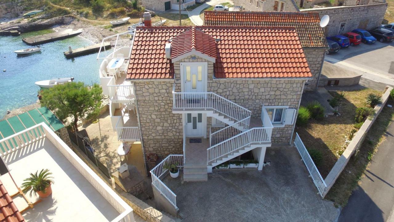 Apartment Karuza Rukavac Βις Εξωτερικό φωτογραφία