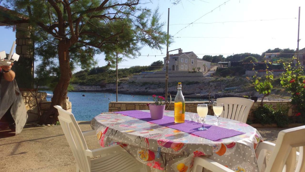 Apartment Karuza Rukavac Βις Εξωτερικό φωτογραφία