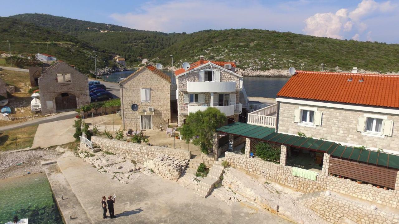 Apartment Karuza Rukavac Βις Εξωτερικό φωτογραφία