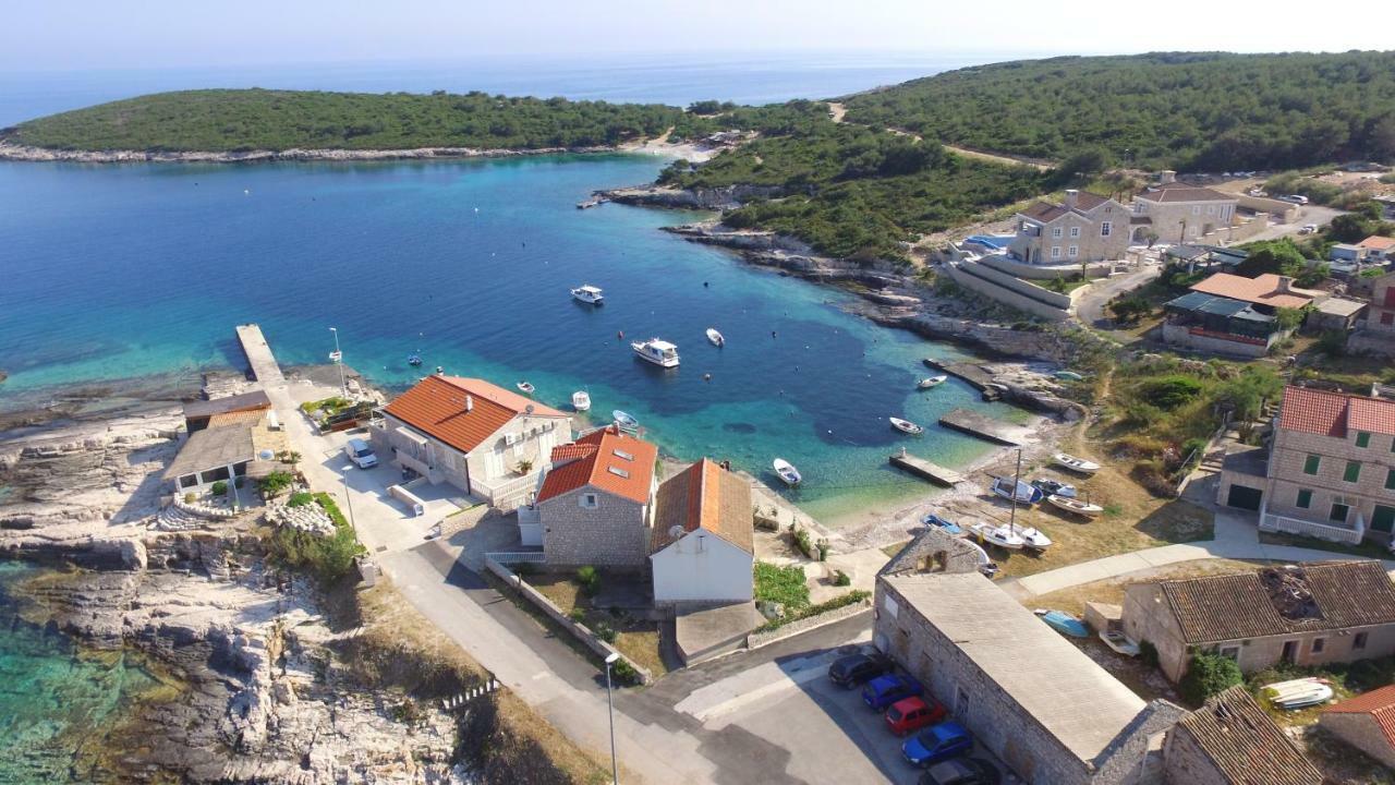 Apartment Karuza Rukavac Βις Εξωτερικό φωτογραφία