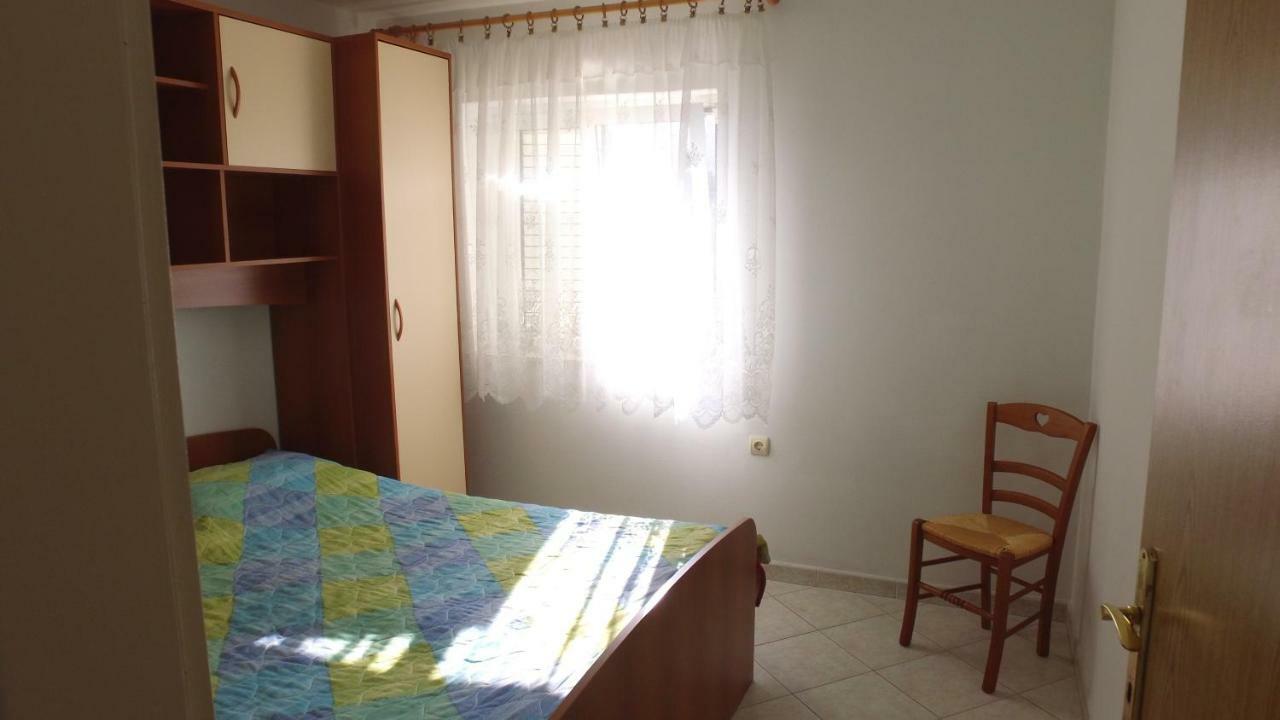 Apartment Karuza Rukavac Βις Εξωτερικό φωτογραφία