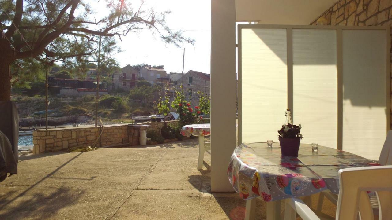 Apartment Karuza Rukavac Βις Εξωτερικό φωτογραφία