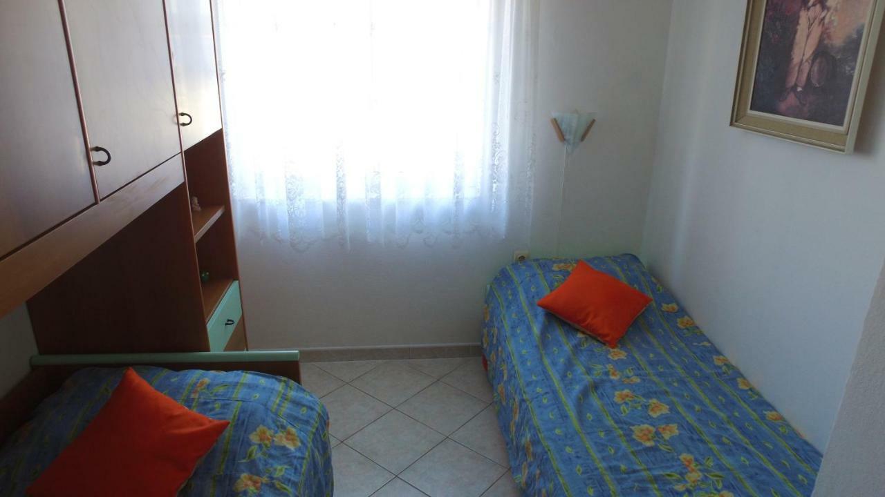 Apartment Karuza Rukavac Βις Εξωτερικό φωτογραφία