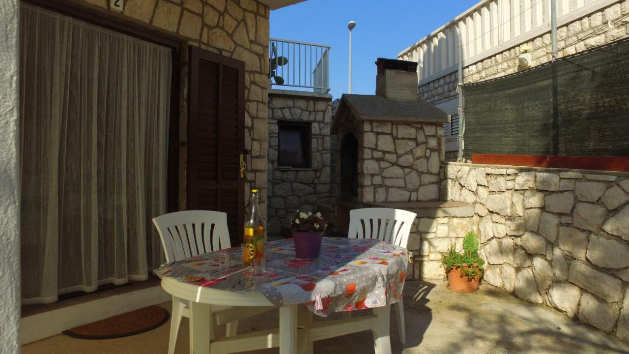 Apartment Karuza Rukavac Βις Δωμάτιο φωτογραφία
