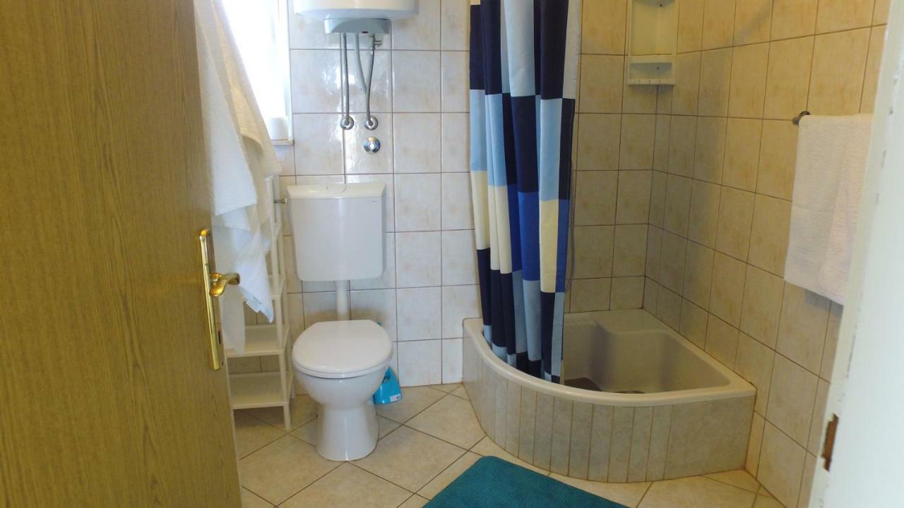 Apartment Karuza Rukavac Βις Εξωτερικό φωτογραφία